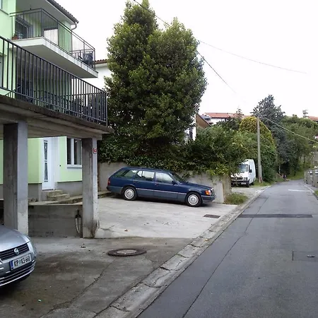 Vila Stojna كوبر