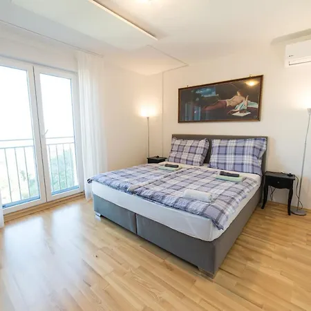 بيت ضيافة Vila Stojna